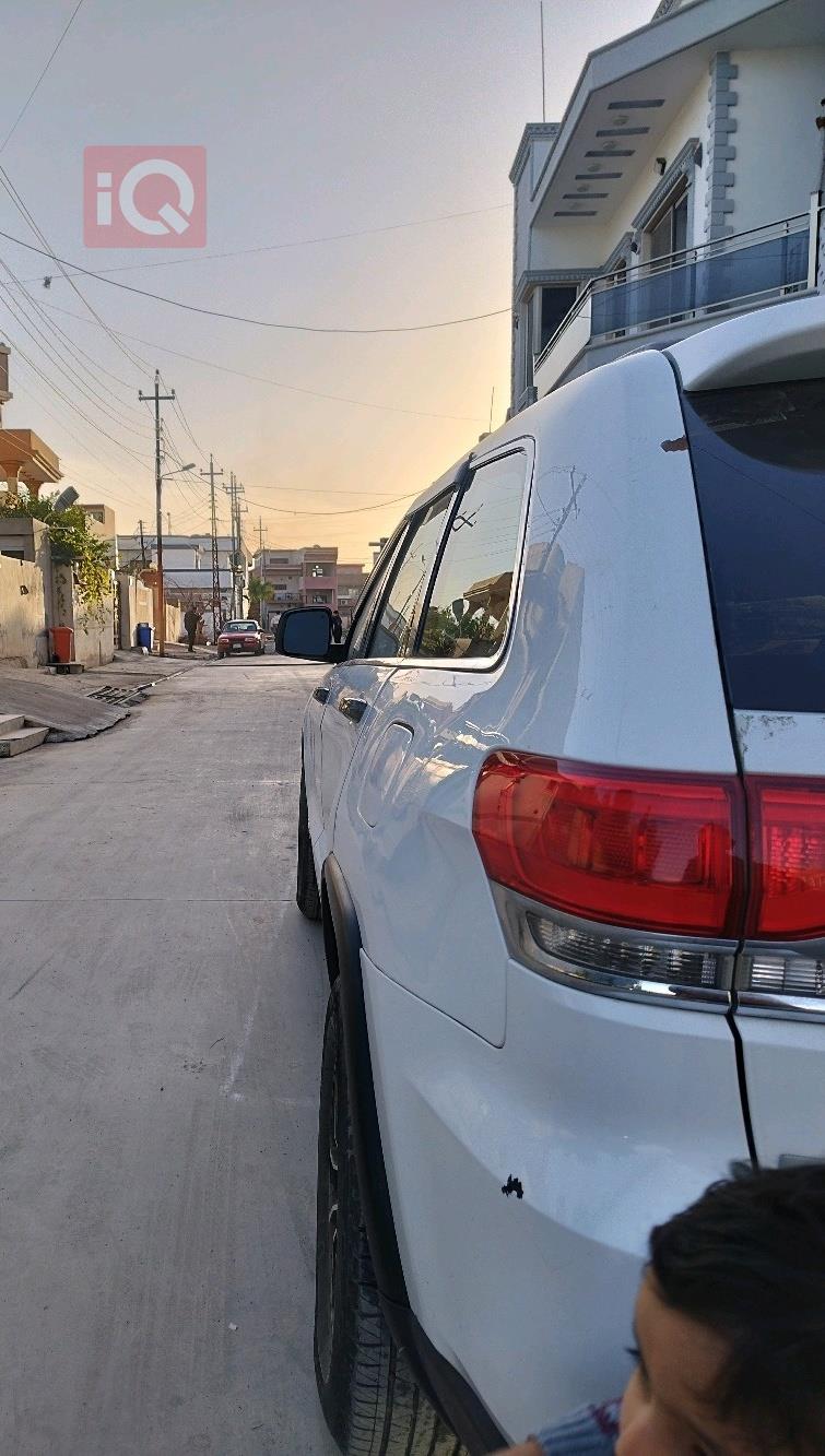 جيب جراند شيروكي